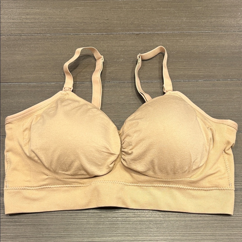 Wireless Pumping & Nursing Bra View 2